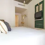 Luxury T.m. Flat With A View Appartamento Lisbona