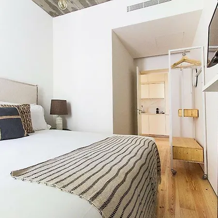 Luxury T.m. Flat With A View Lizbona