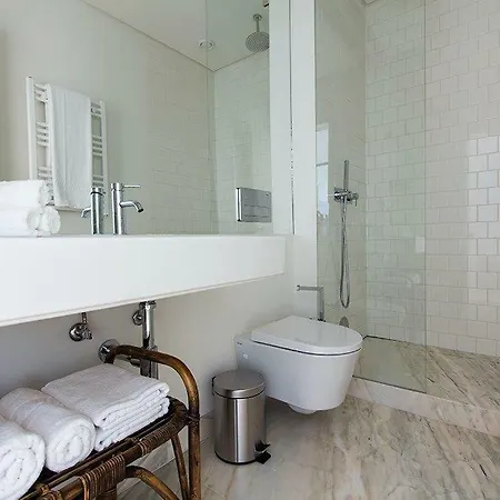 Luxury T.m. Flat With A View Lisbon