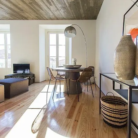 Luxury T.m. Flat With A View شقة